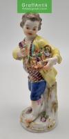 Фарфоровая статуэтка "Мальчик с корзиной цветов" Мейсен