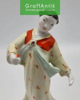 Фарфоровая статуэтка "Китаянка с цветком" Вербилки