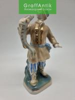 Фарфоровая статуэтка "Емеля со щукой" Гжель