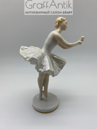 Купить Фарфоровая статуэтка "Балерина с цветком" ЛЗФИ