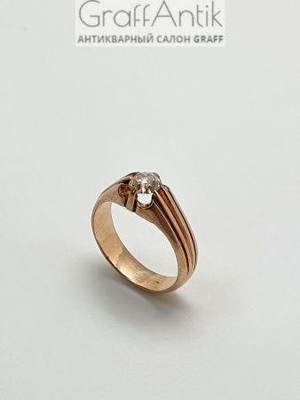 Золотое кольцо с бриллиантом 56 проба
