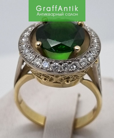 Золотое кольцо с хромдиобсидом и бриллиантами 