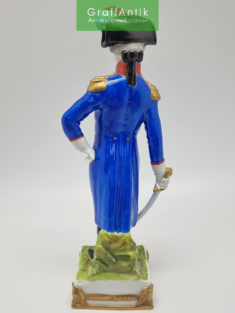 Купить Фарфоровая статуэтка "Маршал La FAYETTE" серия "Маршалы Армии Наполеона" Германия