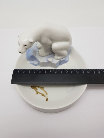 Купить Фарфоровая статуэтка "Медведь на льдине" пепельница ЛФЗ