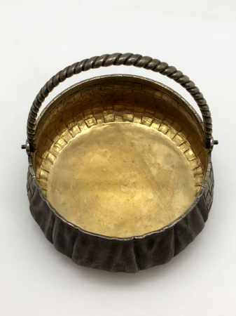 Антикварная серебряная сахарница. Серебро 84 пробы 1874 г.