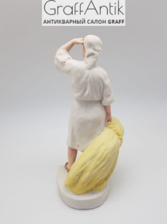 Купить Фарфоровая статуэтка "Колхозница со снопом (Жница)" Артель керамик