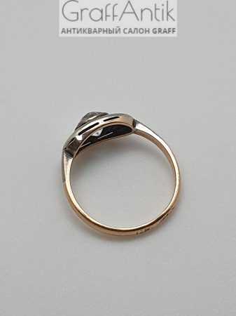 Старинное золотое кольцо с бриллиантом