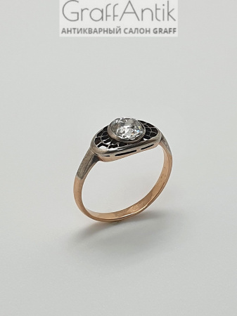 Старинное золотое кольцо с бриллиантом