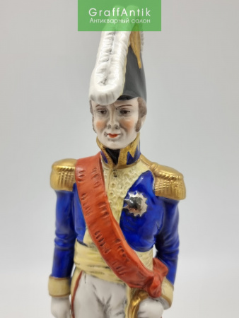 Купить Фарфоровая статуэтка "Маршал BERTRAND" серия "Маршалы Армии Наполеона" Германия