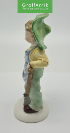 Купить Фарфоровая статуэтка "Мальчик садовник" ,Германия