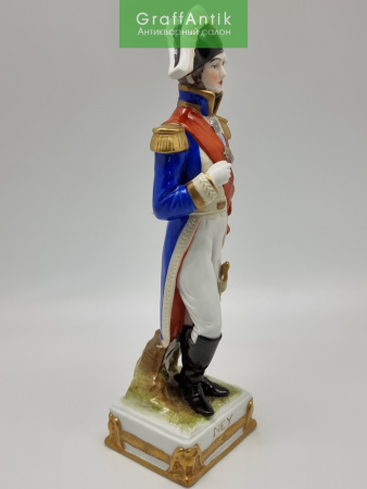 Купить Фарфоровая статуэтка "Маршал NEY" серия "Маршалы Армии Наполеона" Германия