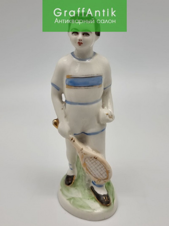 Купить Фарфоровая статуэтка "Юный теннисист" Ереванский ФЗ