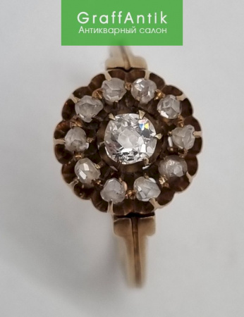 Антикварное золотое кольцо с бриллиантами 56 пробы