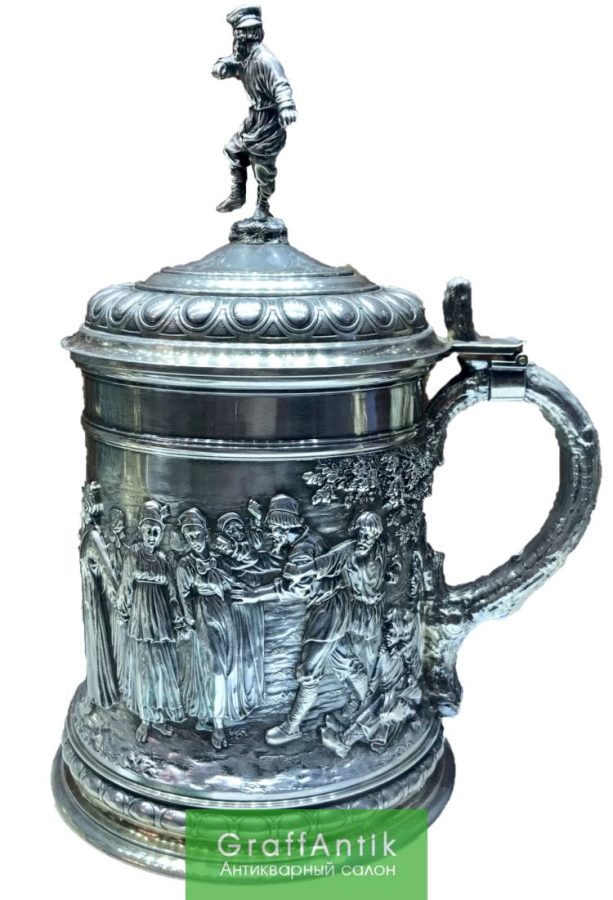 Серебряная пивная кружка