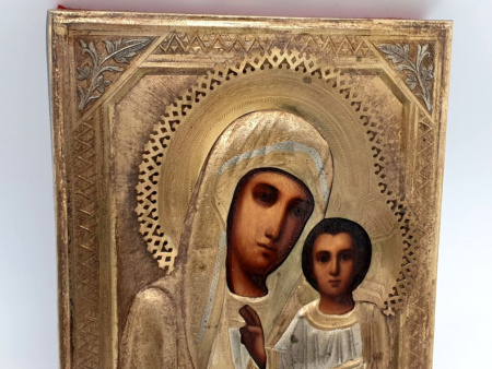 Старинная икона "Казанской Божией Матери" Латунь, Позолота, Серебрение